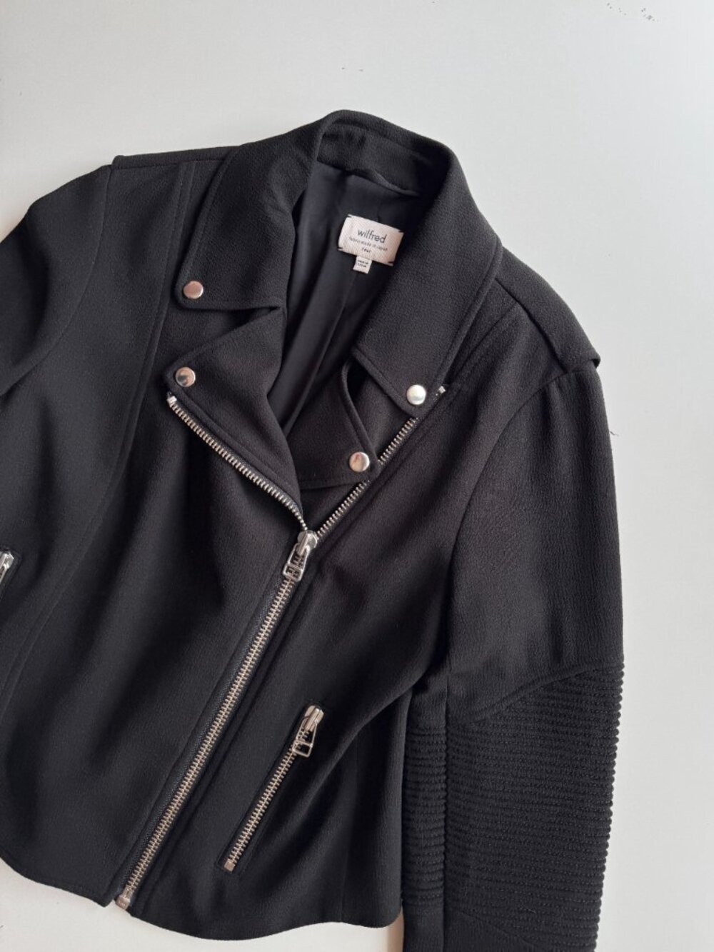 Aritzia WILFRED Montesson Black Crepe Motorcycle Moto Biker Jacket, Size 4 - Picture 6 of 12